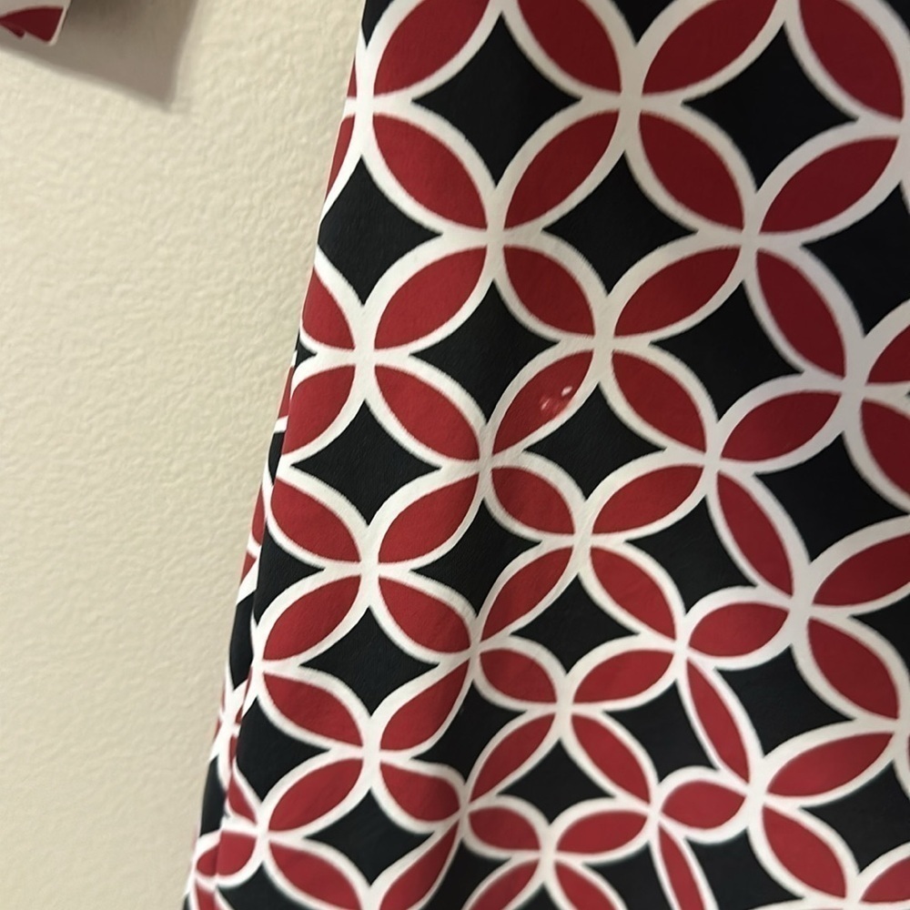 Katherine Way V-Neck Printed Dress Large Maroon & Navy Preppy Resortwear Travel - Picture 8 of 9